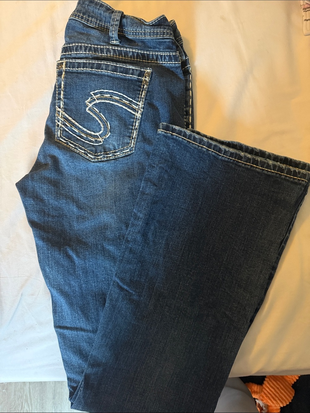 Silver Jeans Medium Blue Bootcut Jeans with Contrast Pocket Stitching